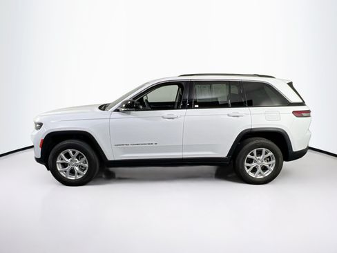 Used 2023 Jeep Grand Cherokee Limited AWD/4WD image 8