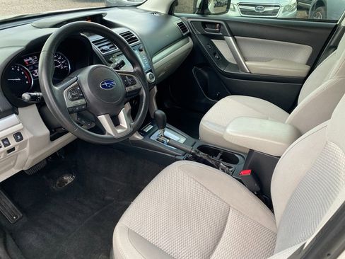 Used 2017 Subaru Forester 2.5i Premium AWD/4WD image 12