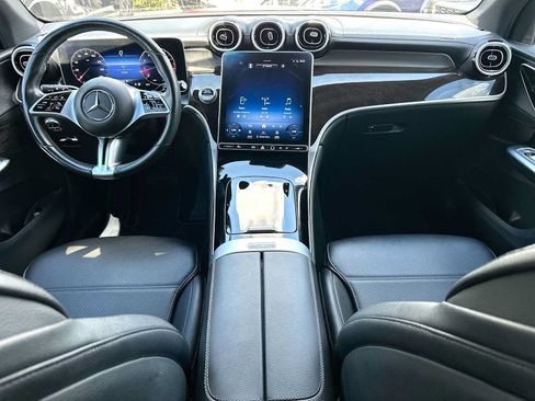 Used 2023 Mercedes-Benz GLC 300 4MATIC image 25