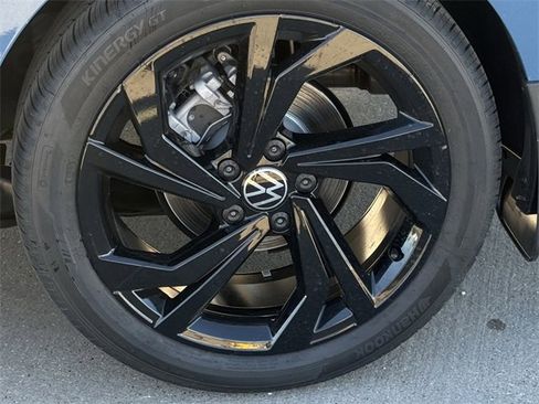 New 2026 Volkswagen Jetta SE image 6