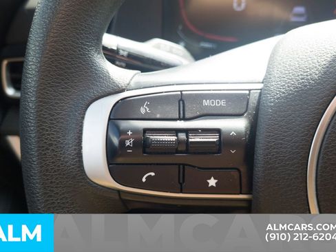 Used 2024 Kia Sportage LX image 14