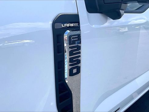 Used 2024 Ford F250 Lariat AWD/4WD image 34