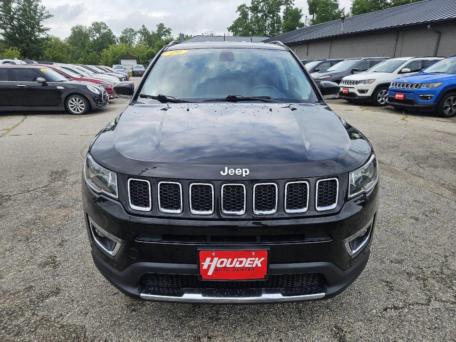 Used 2019 Jeep Compass Limited w/ Safety & Security Group AWD/4WD image 2