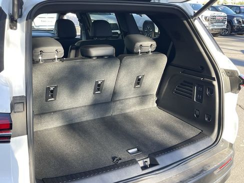 New 2025 Buick Enclave Preferred w/ Power Package image 27