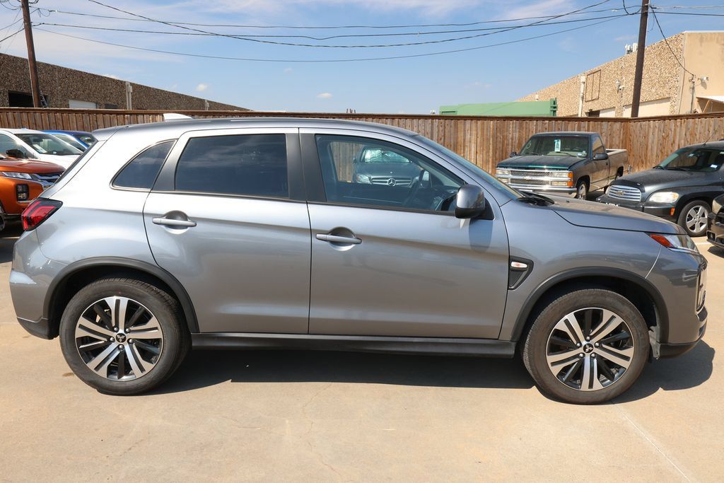 Used 2026 Mitsubishi Outlander Sport ES AWD/4WD image 4