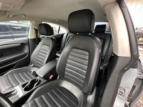 Used 2013 Volkswagen CC Sport image 22