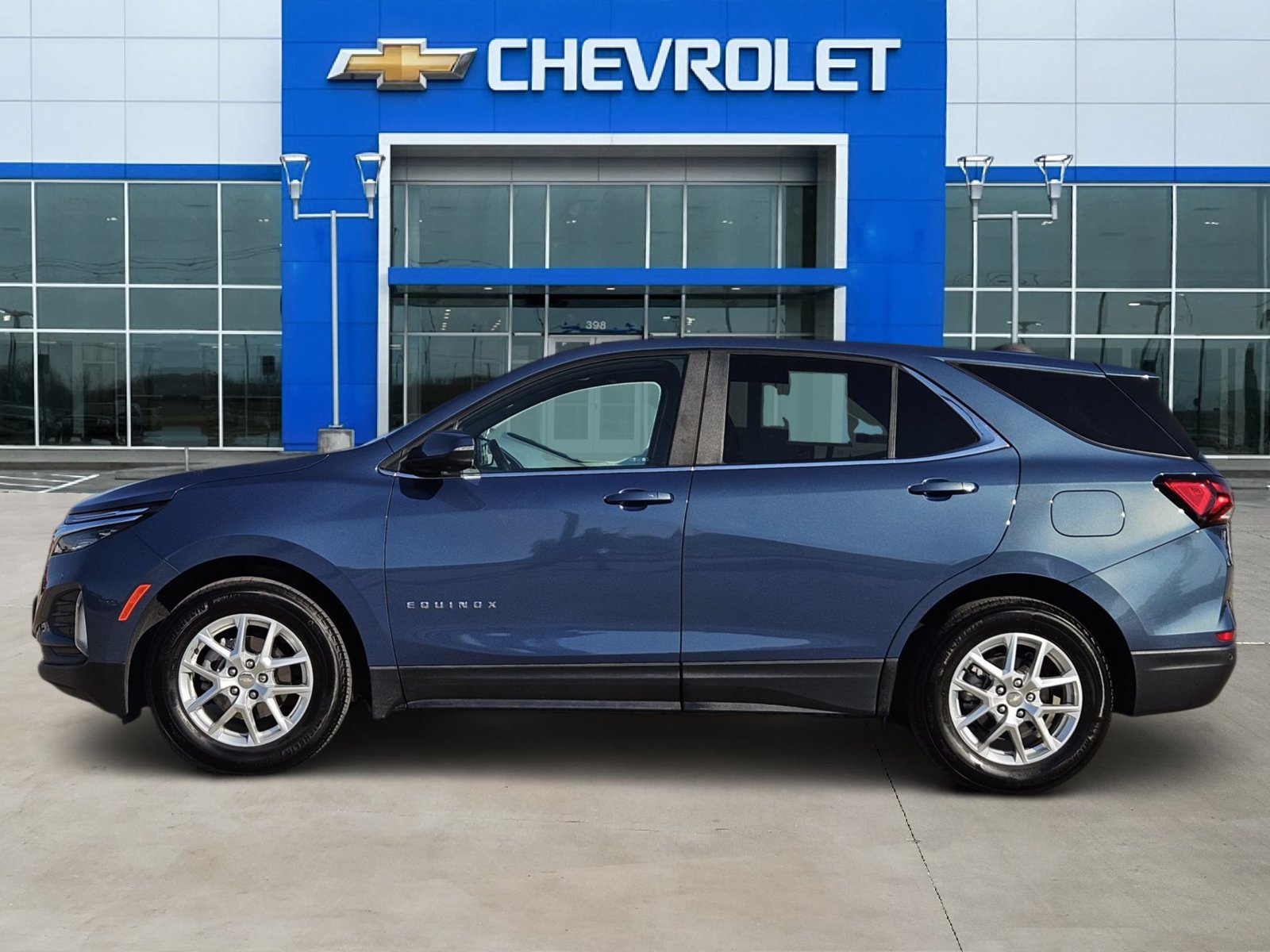 Certified 2024 Chevrolet Equinox LT FWD image 3