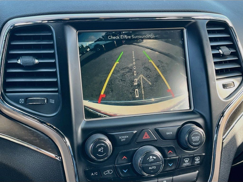Used 2015 Jeep Grand Cherokee Limited AWD/4WD image 14