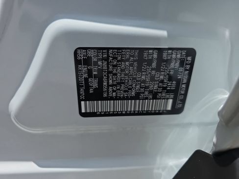 Used 2024 Nissan Rogue SL FWD image 36