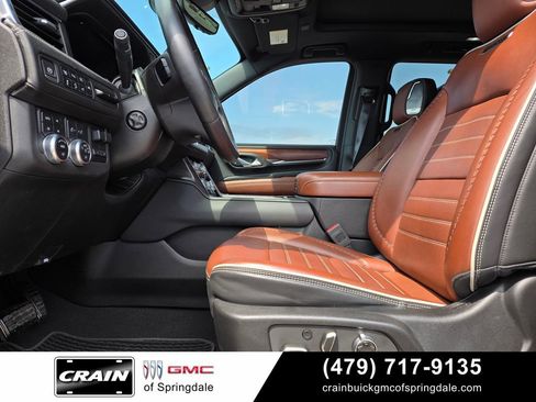 Used 2024 GMC Yukon Denali Ultimate AWD/4WD image 11