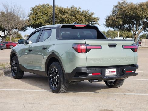 Used 2024 Hyundai Santa Cruz SE image 4