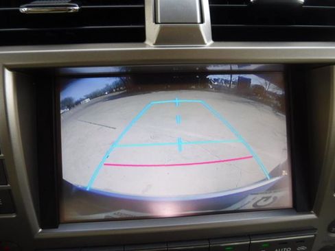 Used 2014 Lexus GX 460 image 19