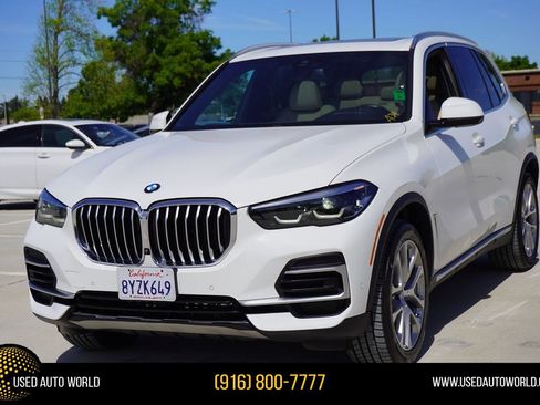 Used 2022 BMW X5 xDrive40i w/ Parking Assistance Package image 1