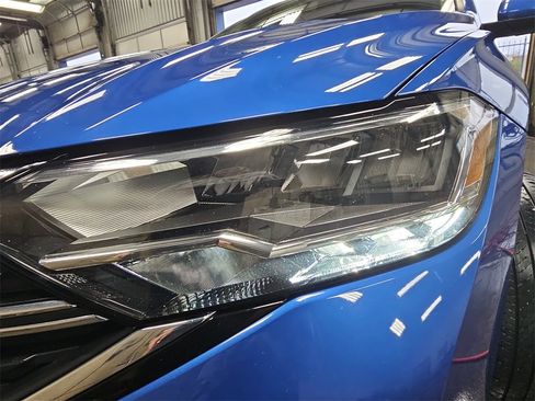 Used 2024 Volkswagen Jetta SE image 29