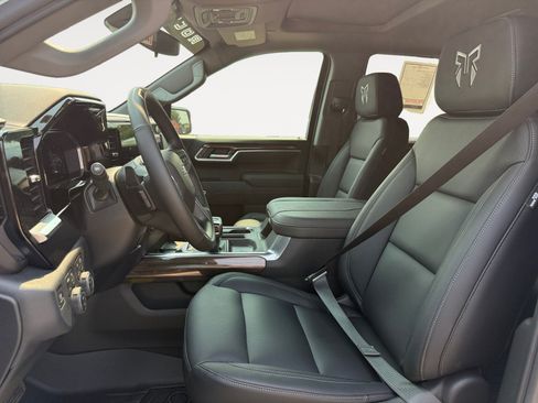 New 2026 Chevrolet Silverado 1500 RST AWD/4WD image 9