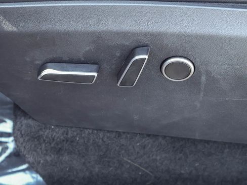 Used 2023 Tesla Model Y Long Range AWD/4WD image 13