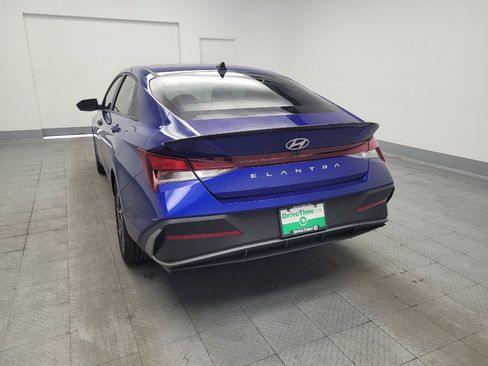 Used 2025 Hyundai Elantra Sport FWD image 6