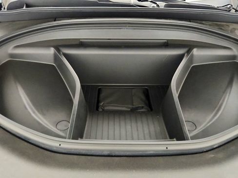 Used 2025 Volvo EX90 Plus AWD/4WD image 25
