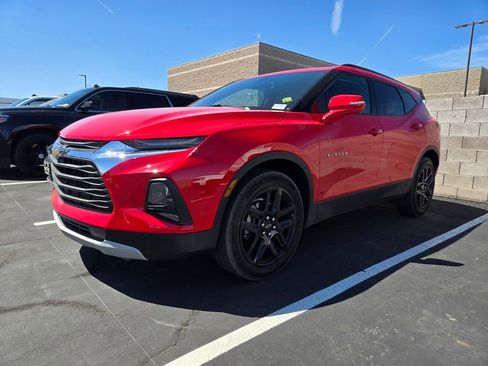Used 2020 Chevrolet Blazer LT image 2