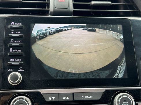 Used 2019 Honda Civic Touring image 19