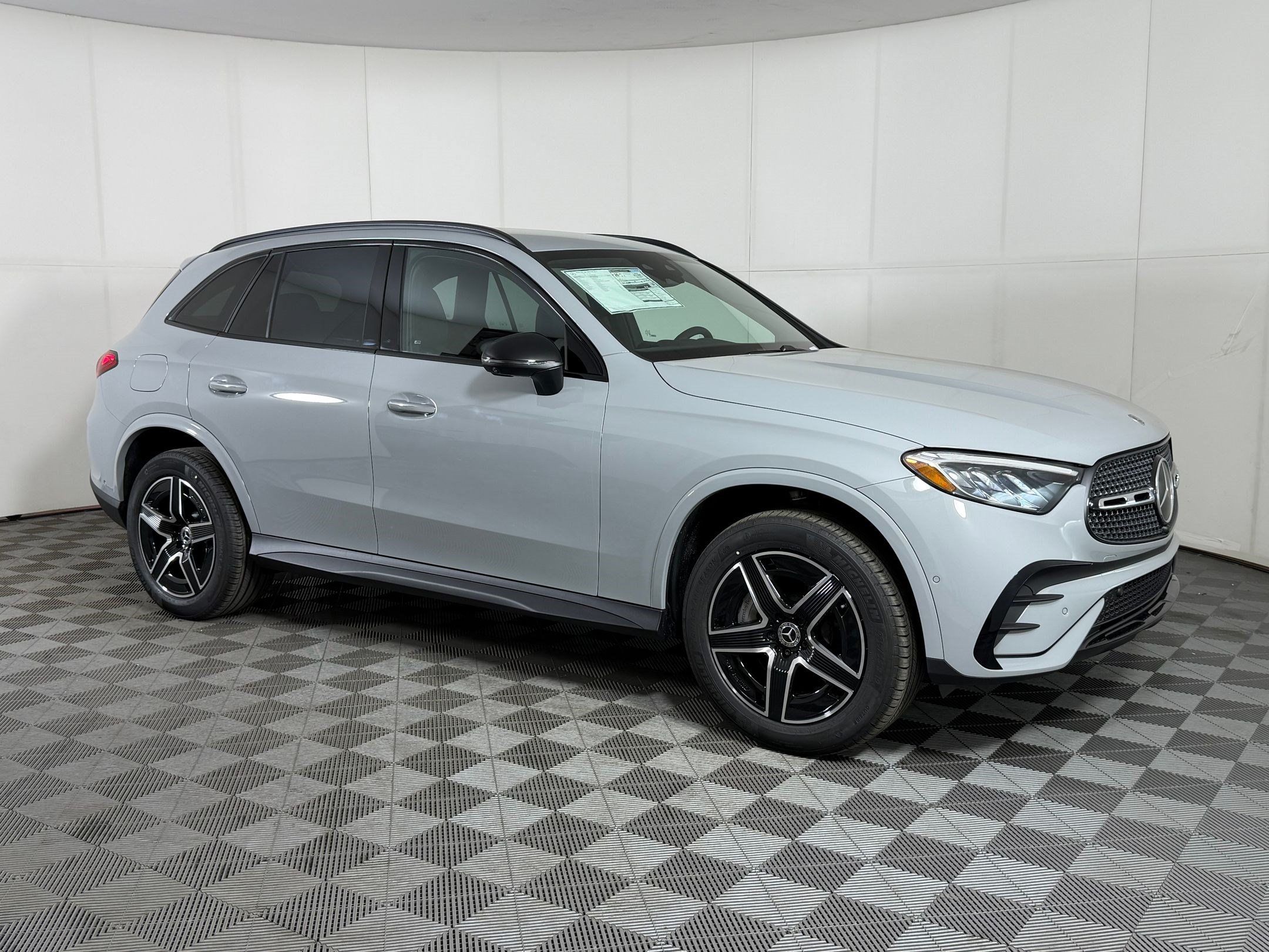 Used 2026 Mercedes-Benz GLC 300 4MATIC image 7