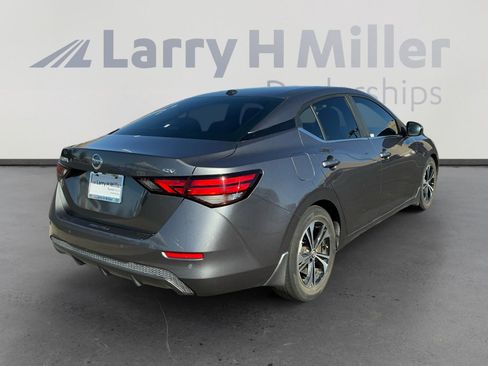 Used 2020 Nissan Sentra SV image 5