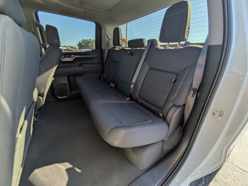 Used 2024 GMC Sierra 1500 Elevation image 7