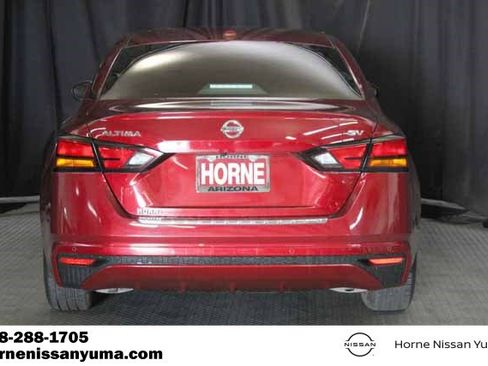 Used 2022 Nissan Altima 2.5 SV image 14