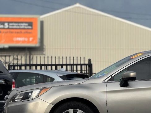 Used 2017 Subaru Legacy 2.5i Premium image 17