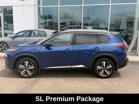 Used 2023 Nissan Rogue SL w/ SL Premium Package AWD/4WD image 2