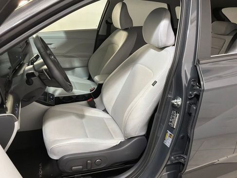 Used 2024 Hyundai Kona SEL w/ Convenience Package image 6