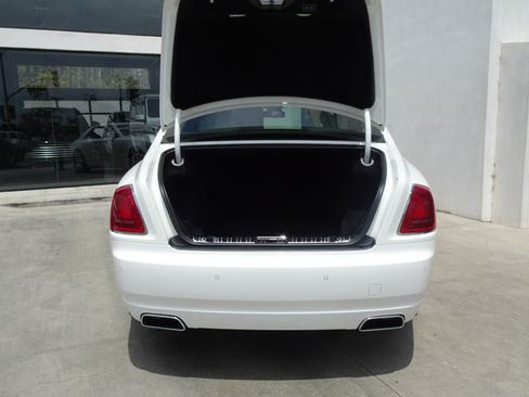 Used 2012 Rolls-Royce Ghost RWD image 6