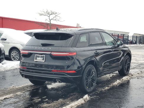 New 2026 Lincoln Corsair Reserve w/ Jet Appearance Package image 4