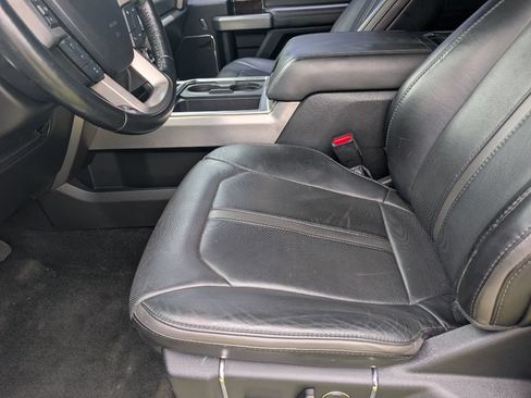 Used 2017 Ford F250 Platinum w/ Platinum Ultimate Package AWD/4WD image 7