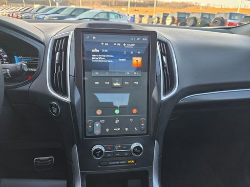 Used 2024 Ford Edge ST-Line image 17