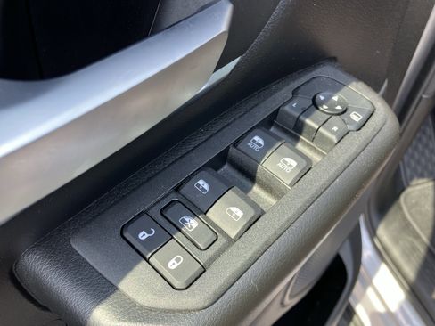 Used 2025 RAM 1500 Big Horn AWD/4WD image 26