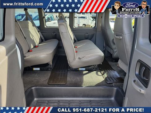Used 2017 GMC Savana 3500 LT w/ LT Preferred Equipment Group image 15