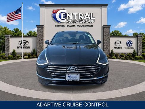 Certified 2023 Hyundai Sonata SEL FWD image 2