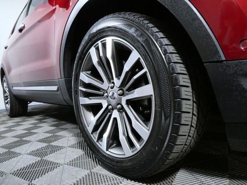 Certified 2018 Ford Explorer Platinum AWD/4WD image 2