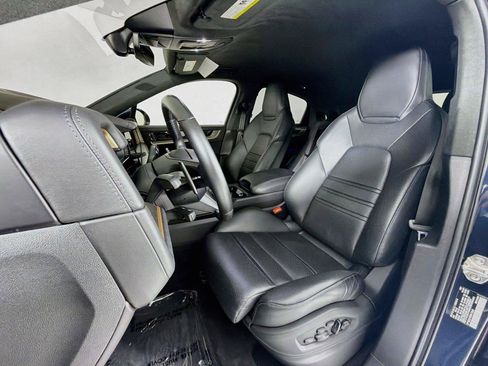 Used 2024 Porsche Cayenne Turbo GT AWD/4WD image 5