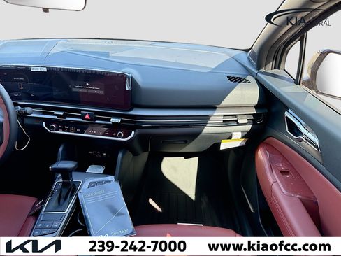 New 2026 Kia Sportage SX image 18