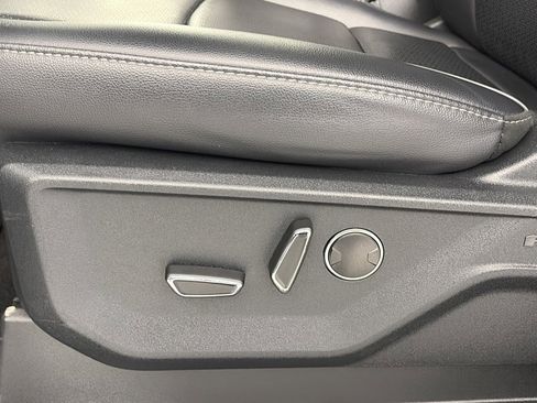 Certified 2025 Ford F150 Lariat w/ Equipment Group 502A High image 28