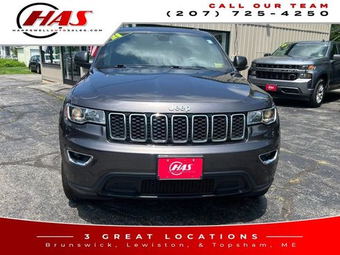 Used 2021 Jeep Grand Cherokee Laredo image 9