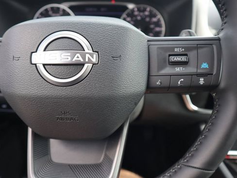 Certified 2025 Nissan Rogue SV AWD/4WD image 21