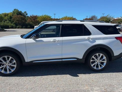 Used 2022 Ford Explorer Platinum w/ Equipment Group 601A image 34