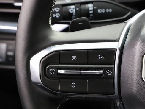 Used 2026 GMC Acadia Denali image 25