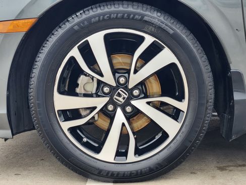 Used 2018 Honda Odyssey Elite image 11