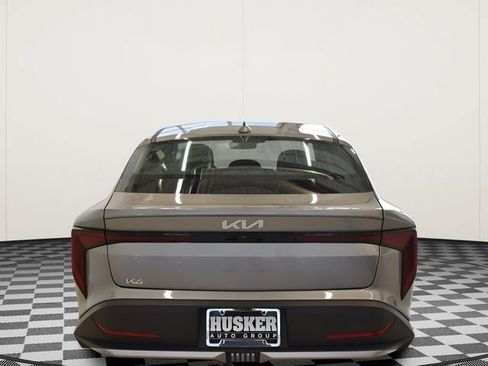 Used 2025 Kia K4 image 11