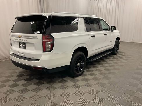 Used 2024 Chevrolet Suburban LT image 7