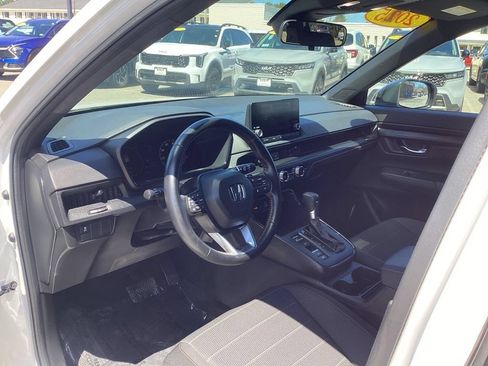 Used 2025 Honda CR-V Sport image 11